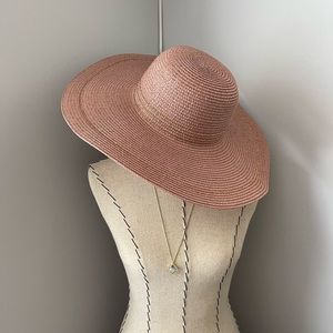 Women’s Rose Gold Straw Sun Hat